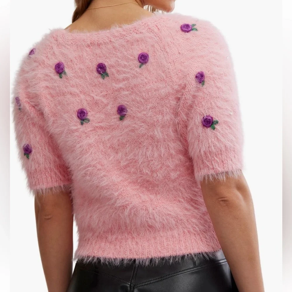 Free People NWT Winter Bloom Crewneck Raglan Sleeve Rosette detail Pullover lge - Picture 5 of 12